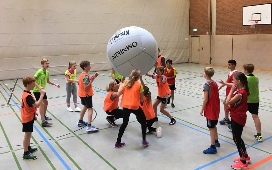 KIN-BALL – neue Sportart aus Kanada jetzt am Emsland-Gymnasium
