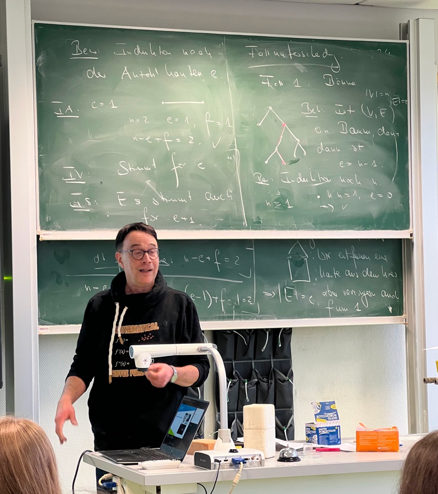 Ein „wilder Ritt“ – Die Universität zu Gast am Emsland-Gymnasium