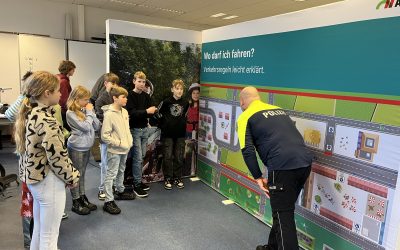Verkehrssicherheitstag an der Schule: Schüler lernen wichtige Regeln für den Straßenverkehr