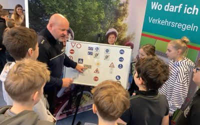 Verkehrssicherheitsaktion der AGFS am Emsland-Gymnasium Rheine