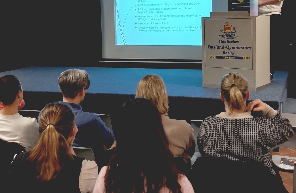 Zwischen Bildschirm und Wirklichkeit: Informationsabend klärt Eltern über Medienkonsum und Mediensucht auf